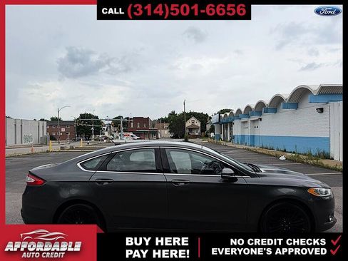 Used 2016 Ford Fusion SE w/ Equipment Group 202A FWD image 6