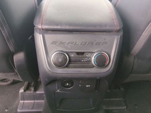 Used 2025 Ford Explorer ST-Line AWD/4WD image 21