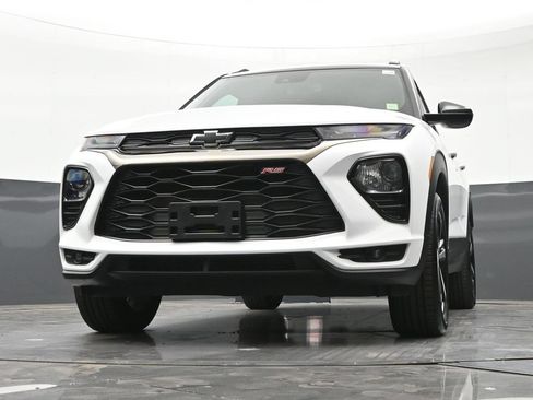 Certified 2023 Chevrolet TrailBlazer RS w/ Convenience Package AWD/4WD image 31