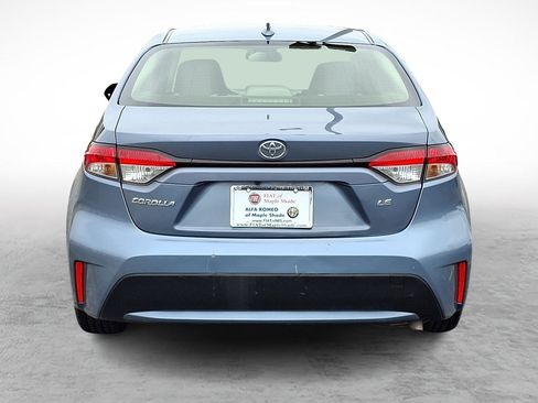 Used 2020 Toyota Corolla LE image 4