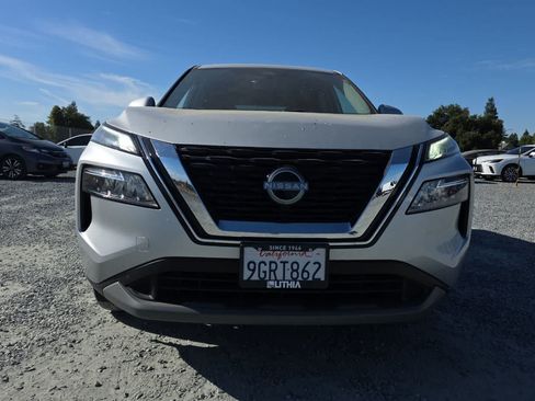 Used 2023 Nissan Rogue SV FWD image 11