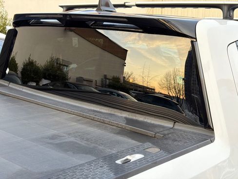 Used 2022 Rivian R1T Adventure image 10