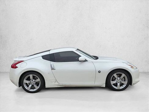 Used 2012 Nissan 370Z image 4