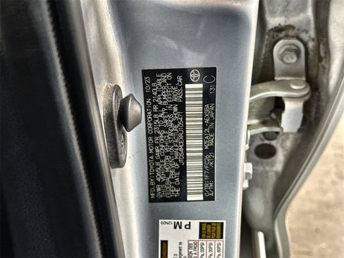 Used 2024 Toyota Corolla SE image 32