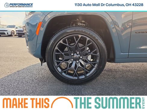New 2026 Jeep Grand Cherokee L Summit w/ Obsidian Package AWD/4WD image 9
