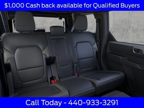 New 2025 Ford Bronco Outer Banks w/ Sasquatch Package AWD/4WD image 13