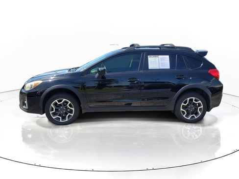 Used 2017 Subaru Crosstrek 2.0i Premium AWD/4WD image 4