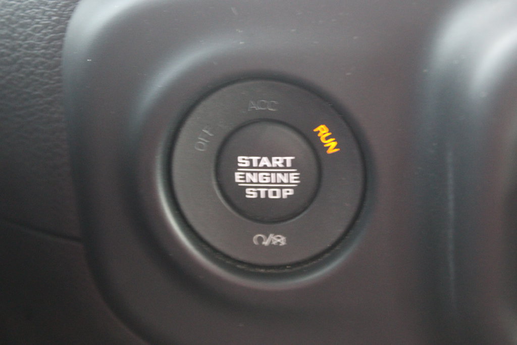 Used 2022 Jeep Wrangler Sport AWD/4WD image 27