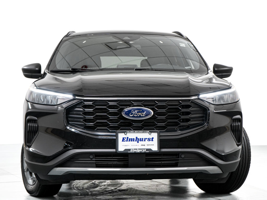 Used 2025 Ford Escape ST-Line AWD/4WD image 3