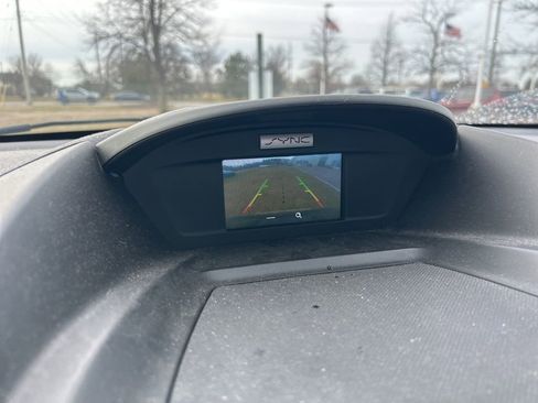 Used 2018 Ford Escape SE image 5
