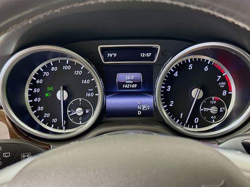 Used 2015 Mercedes-Benz ML 350 4MATIC image 19
