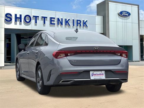 Used 2021 Kia K5 LX image 6