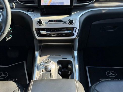 Used 2020 Ford Explorer XLT w/ Equipment Group 202A image 13