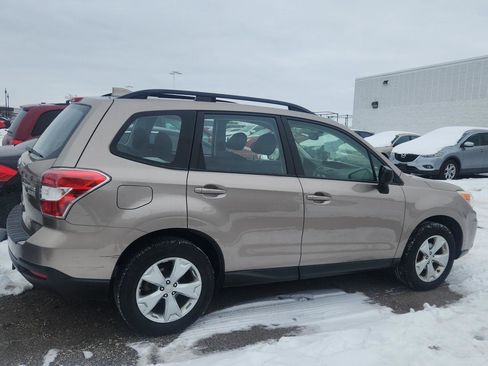 Used 2016 Subaru Forester 2.5i w/ Popular Package #2 image 4