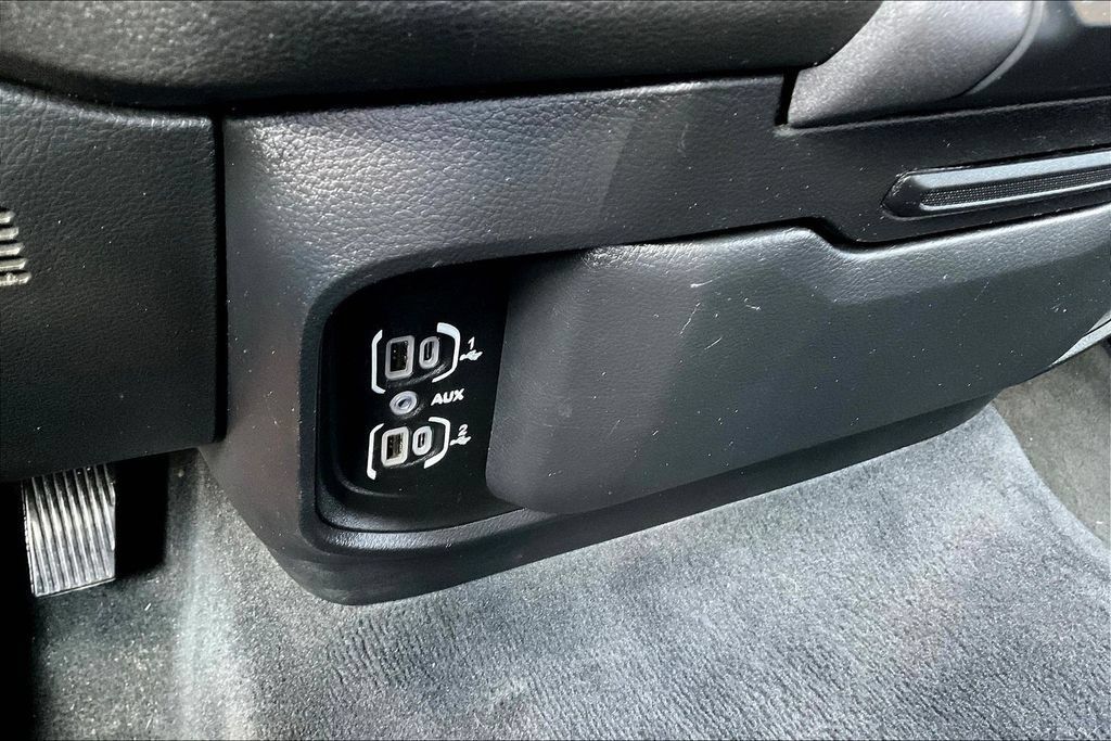 Used 2022 RAM 1500 Big Horn AWD/4WD image 17