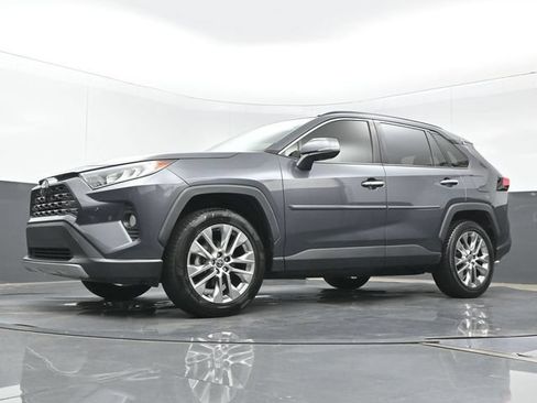Used 2021 Toyota RAV4 Limited AWD/4WD image 21