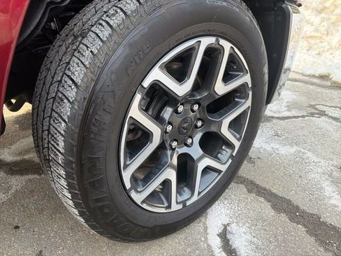 Used 2025 RAM 1500 Laramie image 31