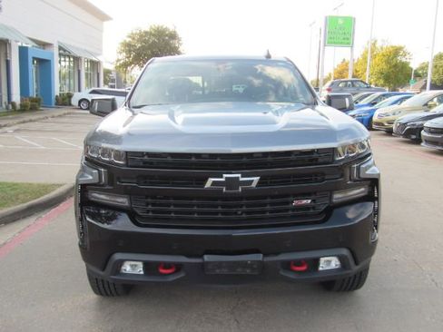 Used 2019 Chevrolet Silverado 1500 LT Trail Boss image 2