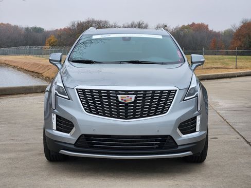 Certified 2025 Cadillac XT5 Premium Luxury image 2