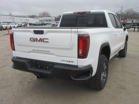 New 2026 GMC Sierra 1500 AT4X image 4