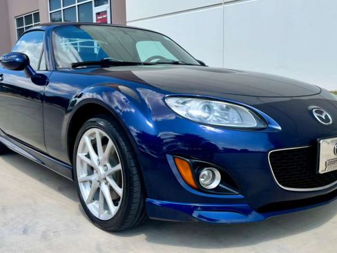 Used 2012 MAZDA MX-5 Miata Touring w/ Appearance Pkg RWD image 4
