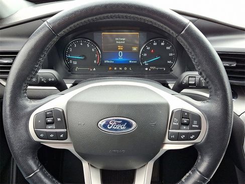 Used 2022 Ford Explorer XLT w/ Equipment Group 202A image 19
