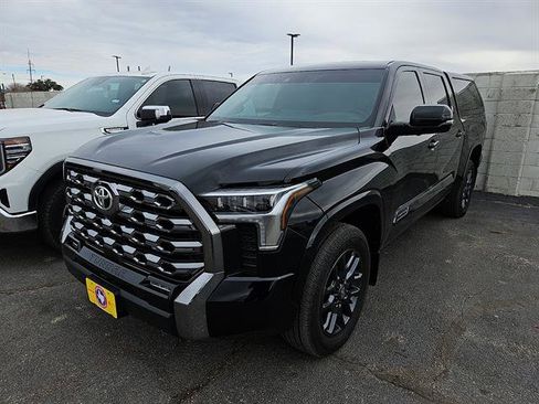 Used 2025 Toyota Tundra Platinum image 1