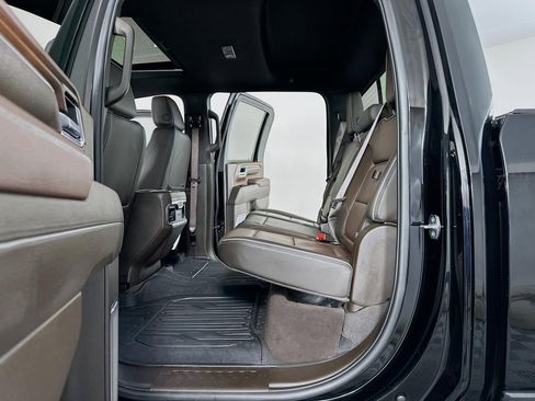 Used 2024 GMC Sierra 3500 Denali w/ Denali Reserve Package image 36