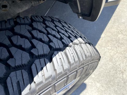 Used 2019 Ford F150 XLT w/ Equipment Group 302A Luxury image 7