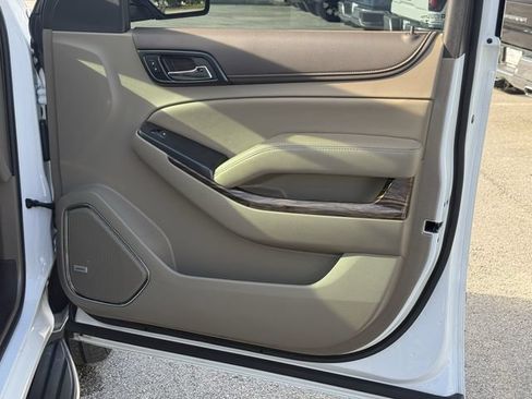 Used 2019 GMC Yukon SLT w/ Premium Edition RWD image 35