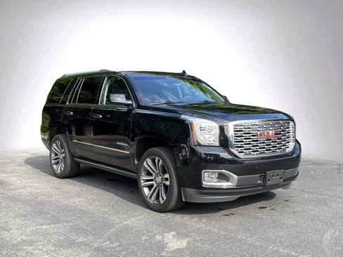 Used 2018 GMC Yukon Denali w/ Denali Ultimate Package AWD/4WD image 2