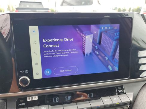 Used 2025 Toyota Camry LE image 18