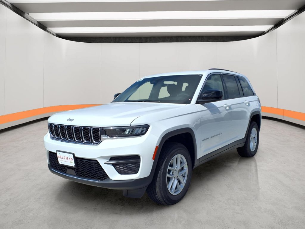 New 2026 Jeep Grand Cherokee Laredo X RWD image 3