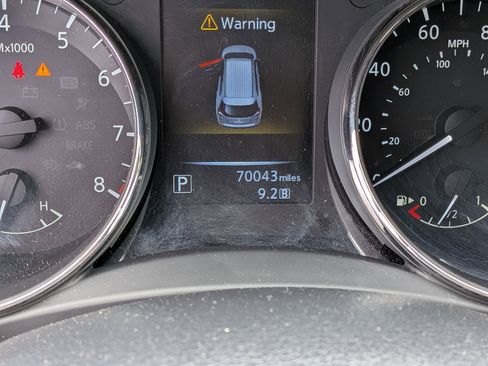 Used 2016 Nissan Rogue SV AWD/4WD image 26