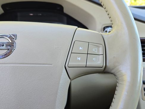 Used 2008 Volvo XC70 3.2 image 30