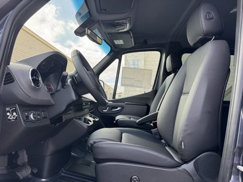 New 2026 Mercedes-Benz Sprinter 2500 image 2