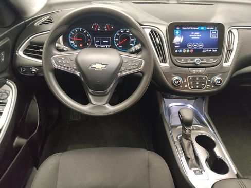 Used 2025 Chevrolet Malibu LT FWD image 22