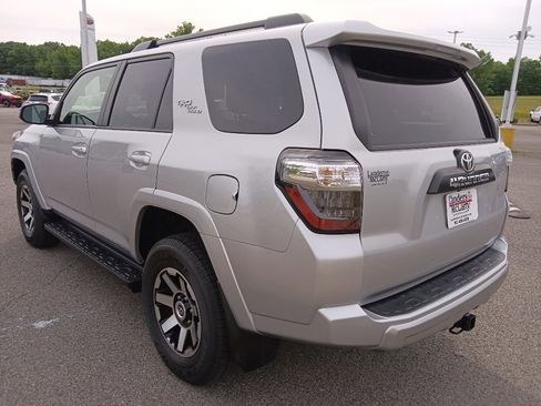 Used 2024 Toyota 4Runner TRD Off-Road AWD/4WD image 5
