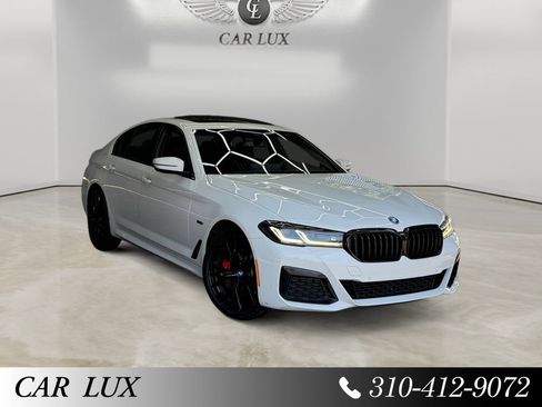 Used 2023 BMW 530e w/ M Sport Package RWD image 7