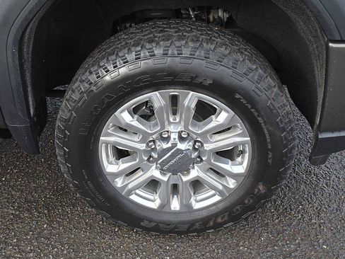 Used 2022 GMC Sierra 3500 Denali w/ Denali Ultimate Package image 9