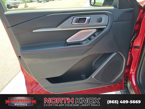 Used 2026 Ford Explorer ST w/ Sun And Sound Package AWD/4WD image 5