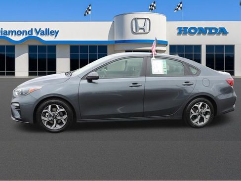 Used 2020 Kia Forte LXS FWD image 8
