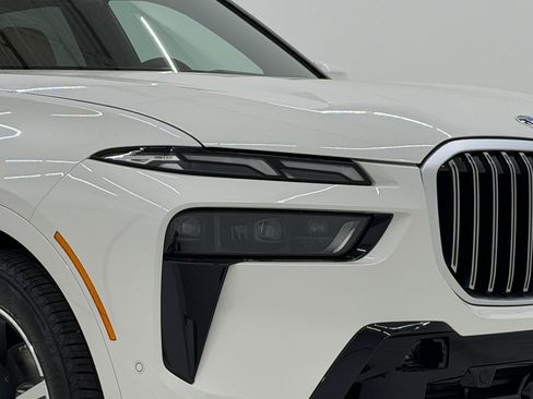 New 2026 BMW X7 xDrive40i w/ M Sport Package image 11
