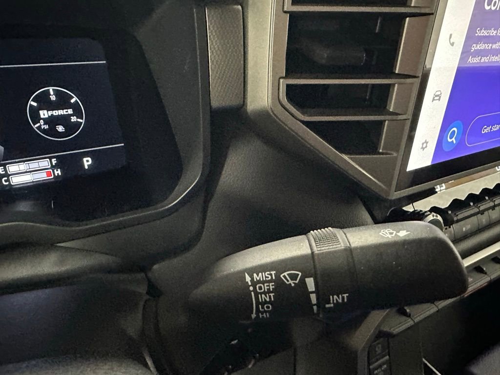 Used 2025 Toyota Tundra Limited AWD/4WD image 22