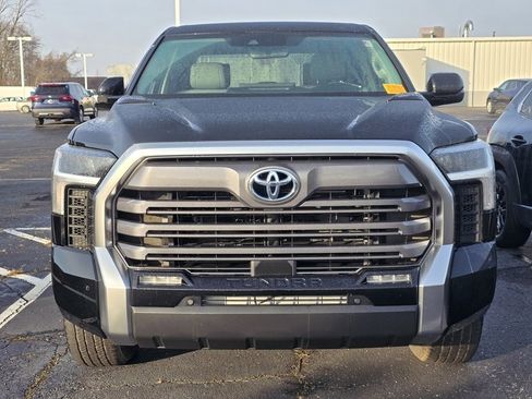 Used 2024 Toyota Tundra Limited image 2