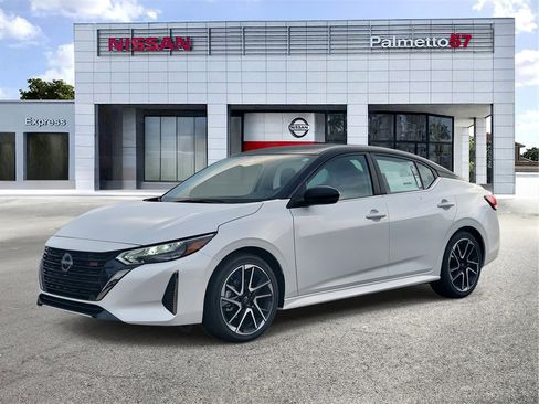 New 2025 Nissan Sentra SR image 3