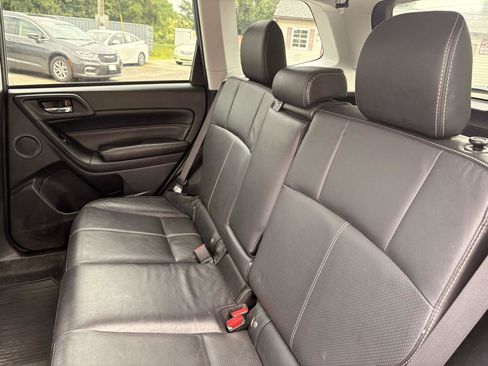 Used 2017 Subaru Forester 2.5i Touring AWD/4WD image 30