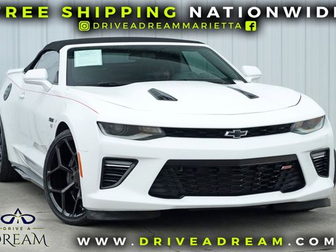 Used 2017 Chevrolet Camaro SS image 2
