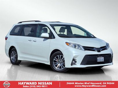 Used 2018 Toyota Sienna XLE Premium