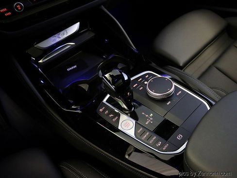 Certified 2025 BMW X4 xDrive30i image 25